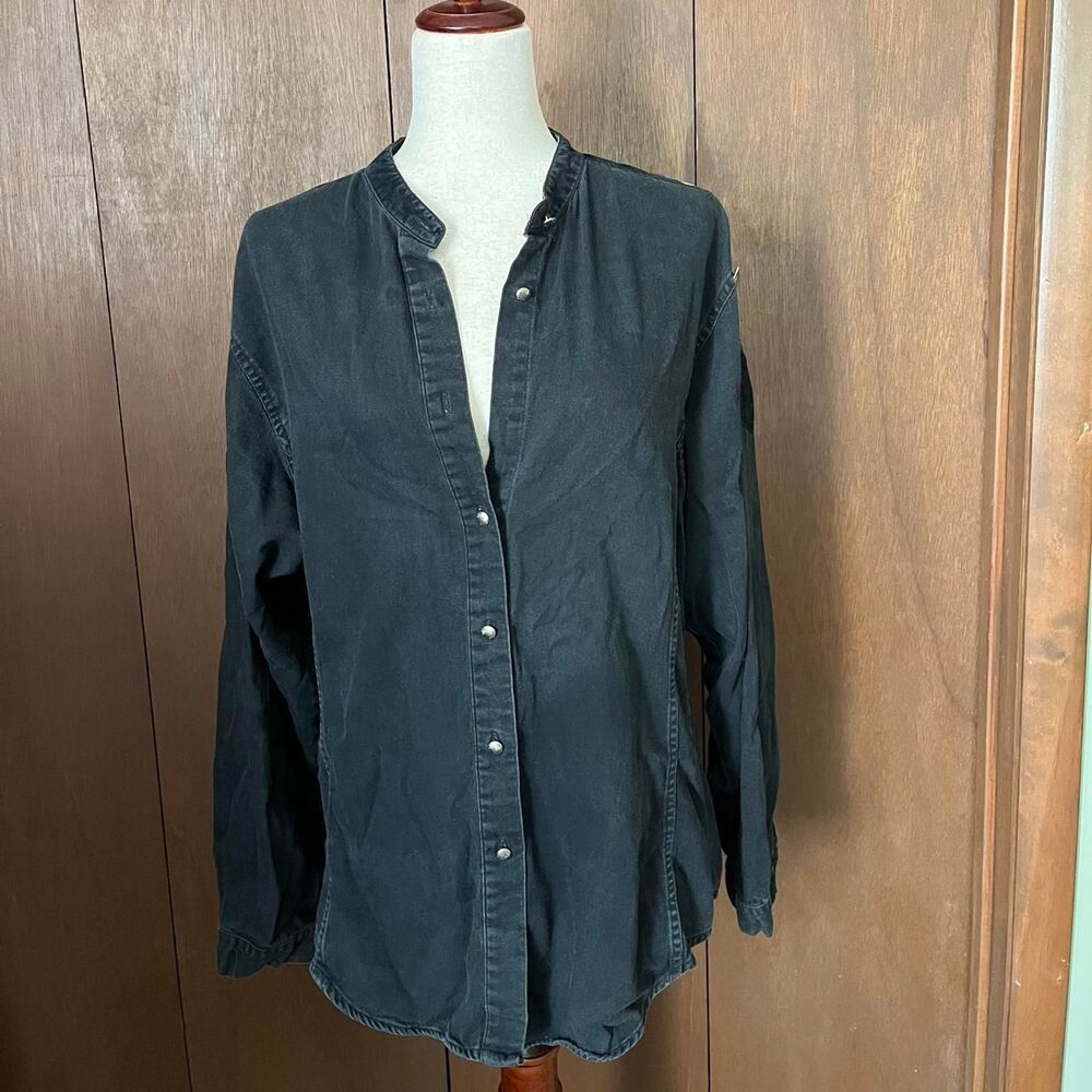 Wrangler Silver Lake Women's Black Western Shirt with Silver and Red Applique